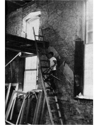 Interior of the gutted courthouse during restoration in
1966. Photo by Lee Hubbard.